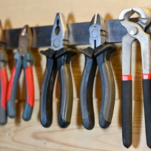 Pliers